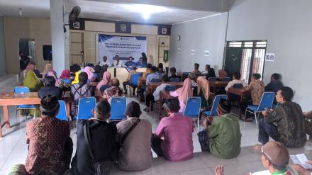 PEMBAGIAN SERTIFIKAT KEGIATAN PTSL 2019